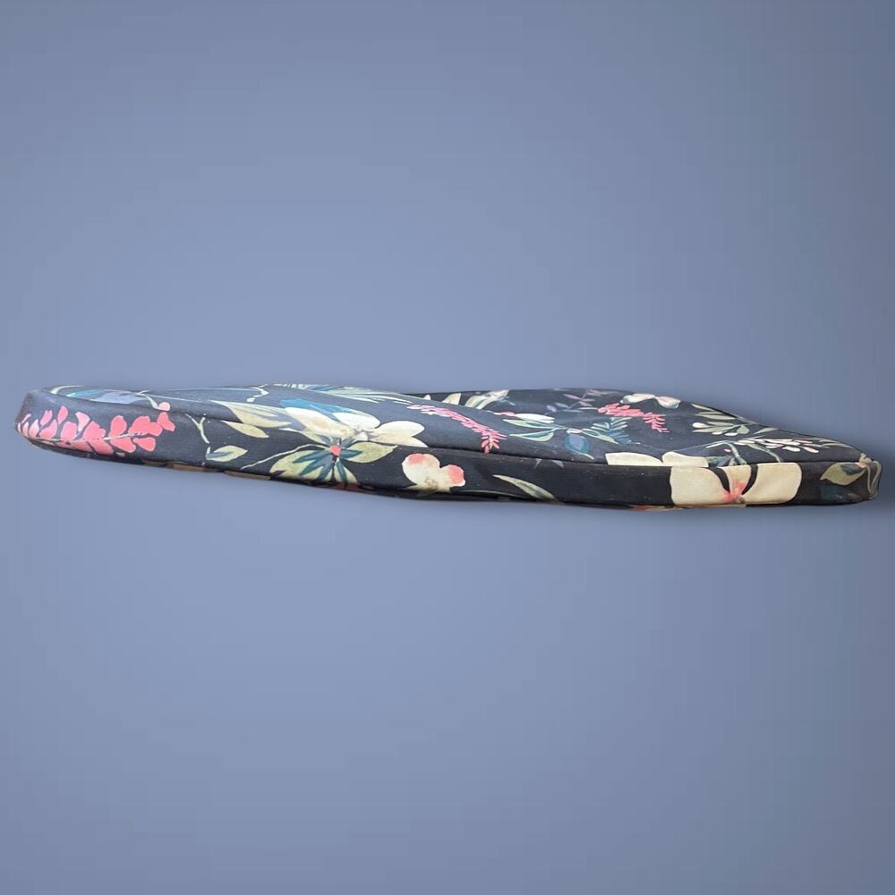 KATE SPADE Tropical Black Floral Zip Around Laptop Case Excellent Condition - Picture 4 of 7